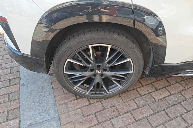 Used CHANGAN UNI-T 2023 Second-Generation 1.5T Prestige Model Right Rear Wheel Hub