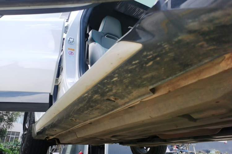 Used CHANGAN UNI-T 2023 2nd Generation 1.5T Luxury Version Right Side Sill