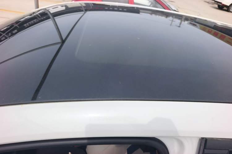 Used CHANGAN UNI-T 2023 Second-Generation 1.5T Prestige Model Roof