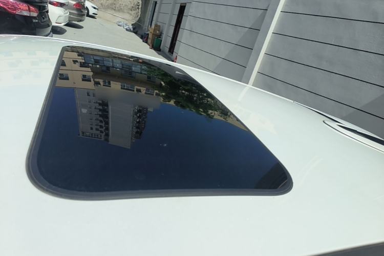 Used CHANGAN UNI-T 2023 2nd Generation 1.5T Luxury Version Roof