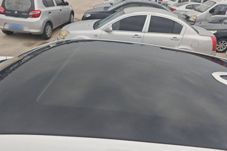 Used CHANGAN UNI-T 2023 Second-Generation 1.5T Prestige Model Roof