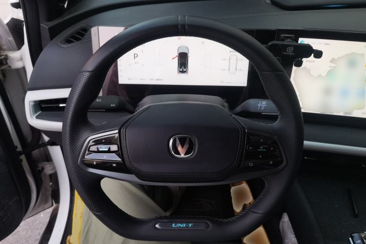Used CHANGAN UNI-T 2023 Second-Generation 1.5T Prestige Model Steering Wheel