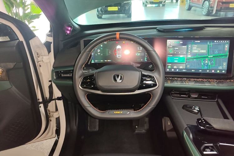 Used CHANGAN UNI-T 2023 2nd Generation 1.5T Sport Edition Prestige Version Steering Wheel