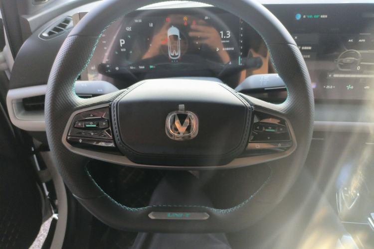Used CHANGAN UNI-T 2023 Second-Generation 1.5T Prestige Model Steering Wheel