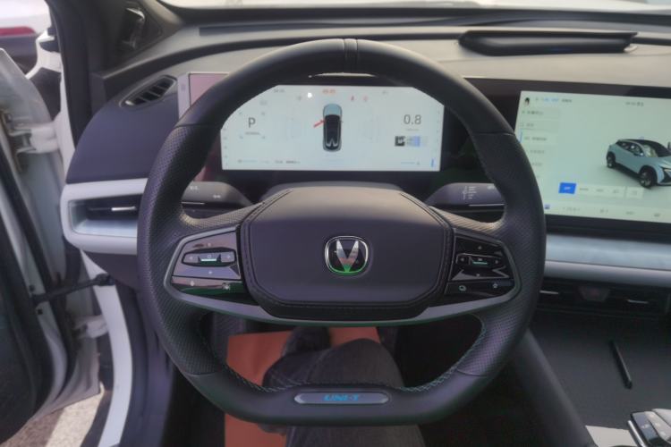Used CHANGAN UNI-T 2023 Second-Generation 1.5T Prestige Model Steering Wheel