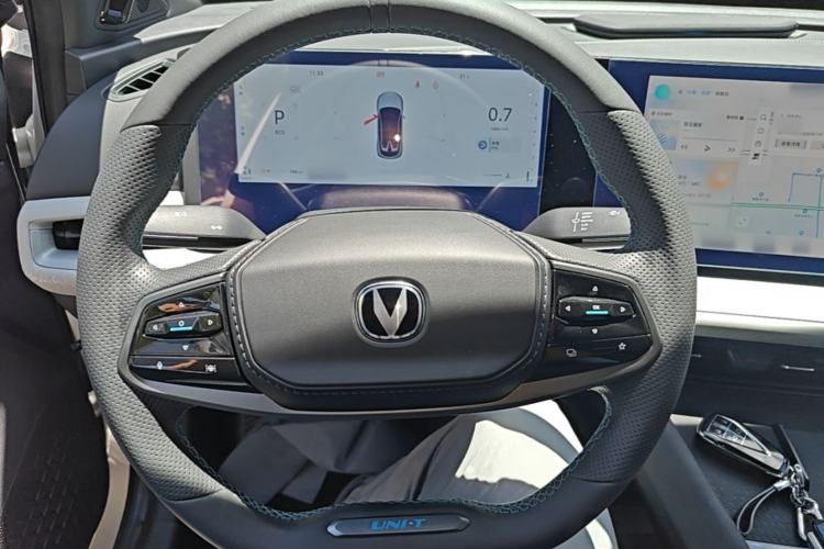 Used CHANGAN UNI-T 2023 Second-Generation 1.5T Prestige Model Steering Wheel