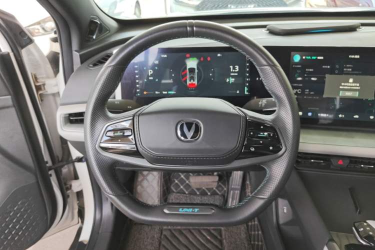 Used CHANGAN UNI-T 2023 Second-Generation 1.5T Prestige Model Steering Wheel