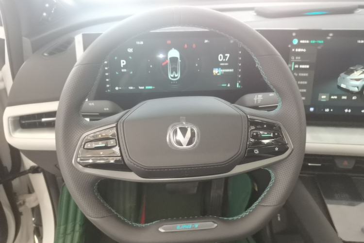 Used CHANGAN UNI-T 2023 Second-Generation 1.5T Prestige Model Steering Wheel