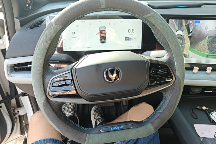Used CHANGAN UNI-T 2023 Second-Generation 1.5T Prestige Model Steering Wheel