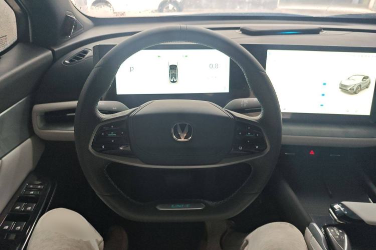 Used CHANGAN UNI-T 2023 Second-Generation 1.5T Prestige Model Steering Wheel