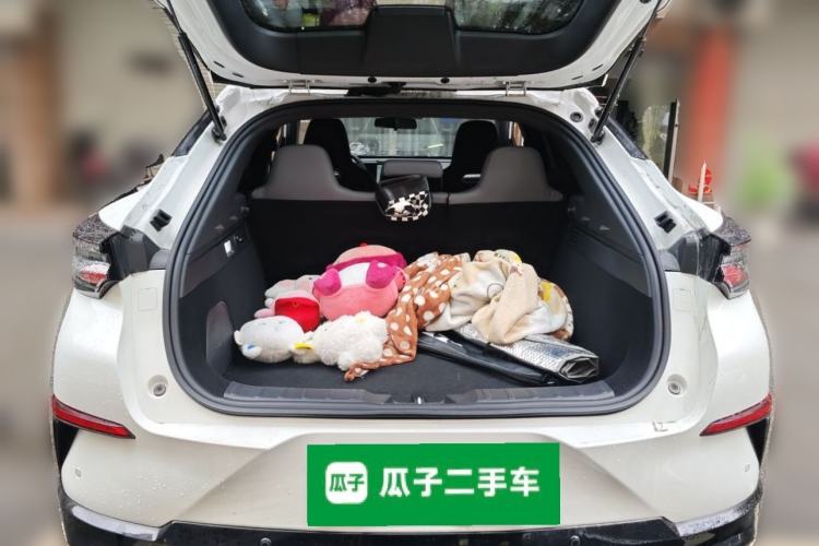 Used CHANGAN UNI-T 2023 2nd Generation 1.5T Luxury Version Trunk