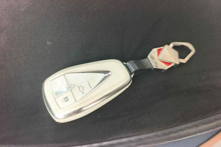 Used CHANGAN UNI-T 2023 Second-Generation 1.5T Prestige Model Vehicle Key