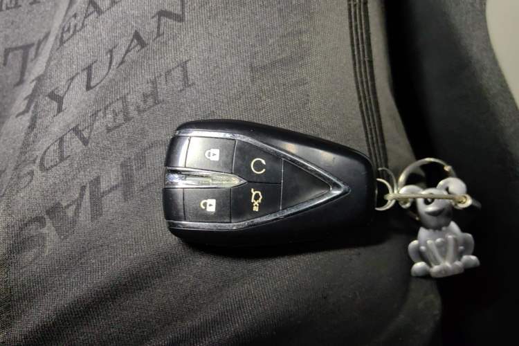 Used CHANGAN UNI-T 2023 2nd Generation 1.5T Luxury Version Vehicle Key