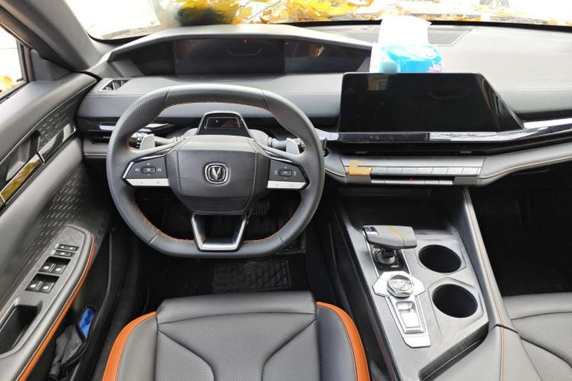 Used CHANGAN UNI-V 2023 1.5T Prestige Model Steering Wheel