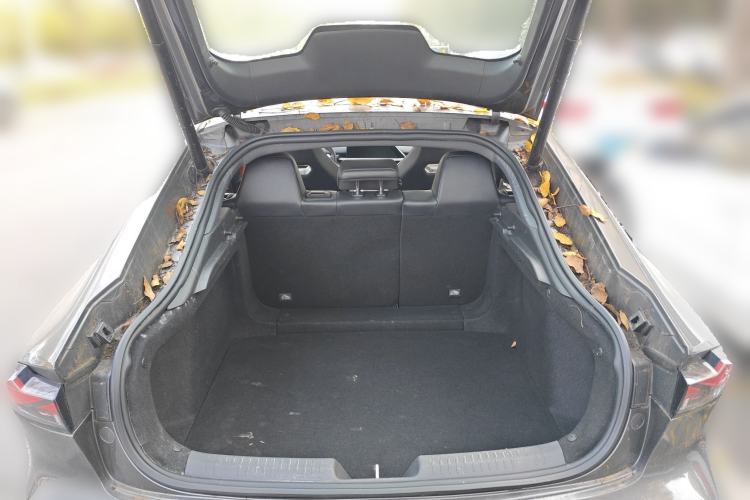 Used CHANGAN UNI-V 2023 1.5T Prestige Model Trunk