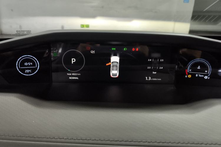 Used CHANGAN UNI-V 2024 1.5T Smart Navigation Version Instrument Cluster