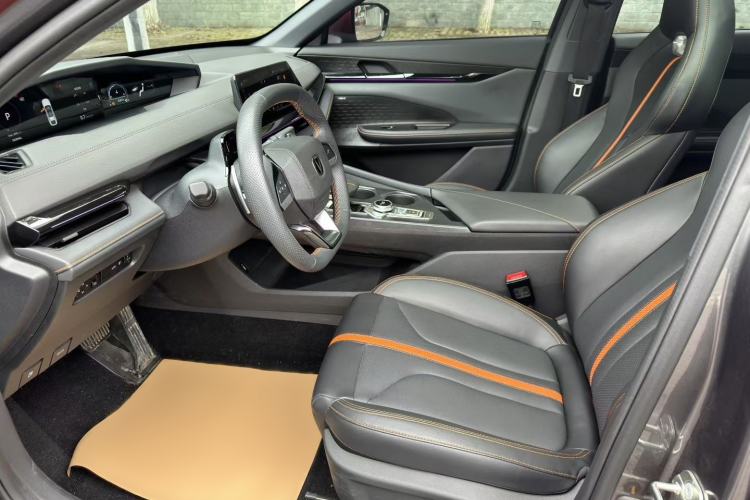 Used CHANGAN UNI-V 2024 1.5T Smart Navigation Version Interior 6