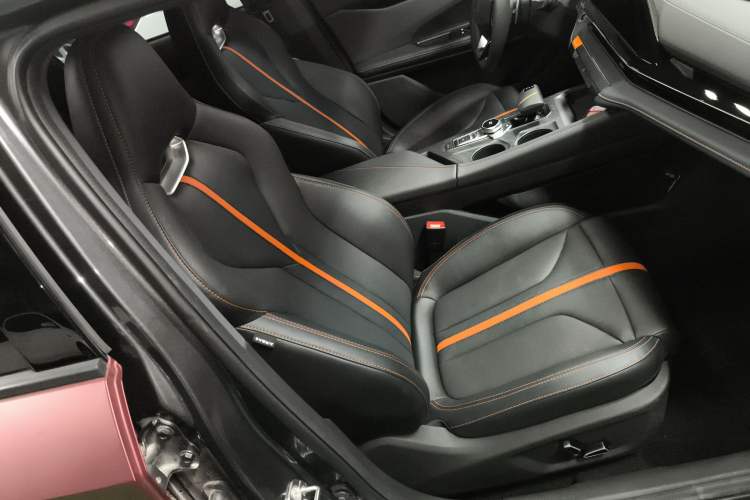 Used CHANGAN UNI-V 2024 1.5T Smart Navigation Version Right Front Seat