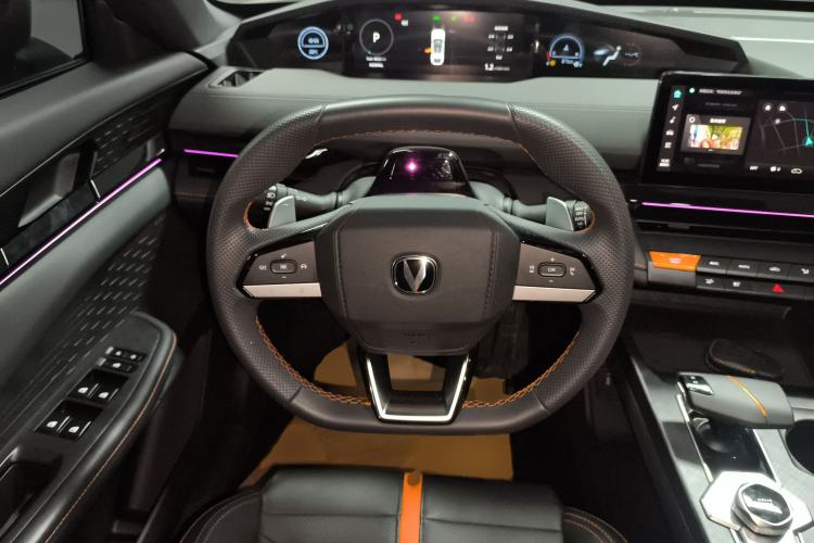 Used CHANGAN UNI-V 2024 1.5T Smart Navigation Version Steering Wheel