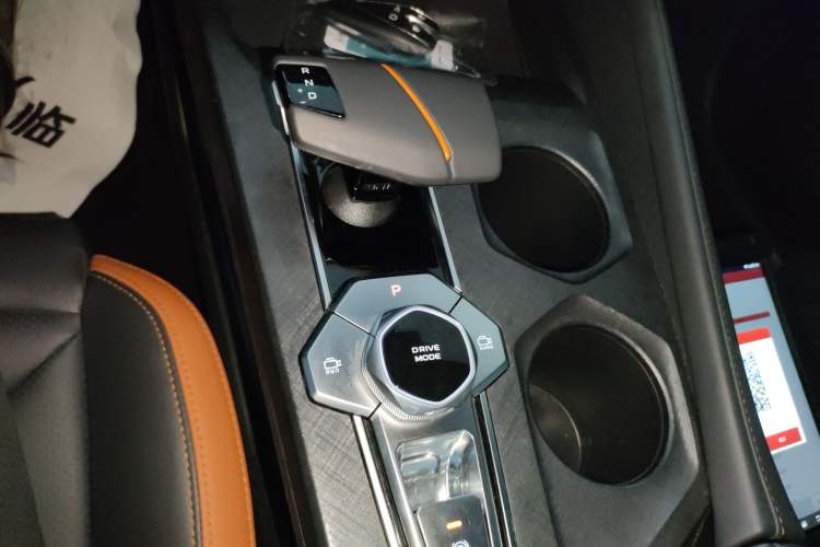 Used CHANGAN UNI-V 2023 1.5T Prestige Model Gear Lever
