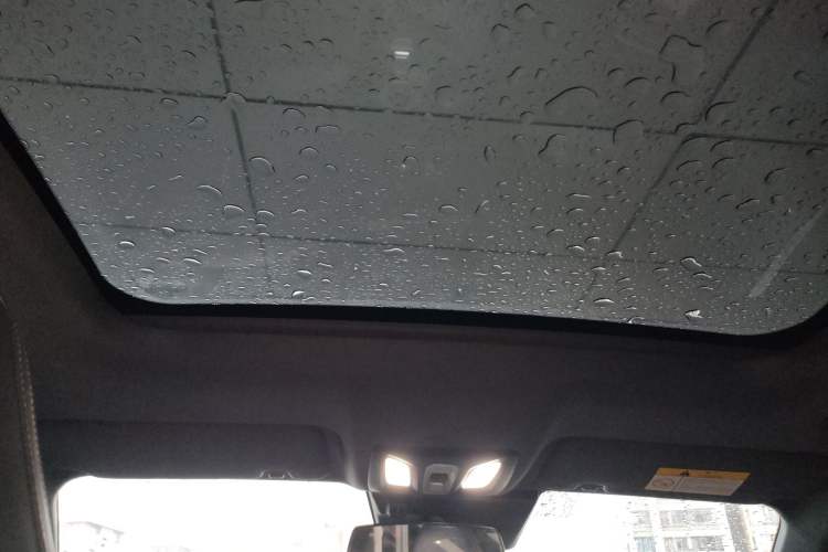 Used CHANGAN UNI-V 2023 1.5T Prestige Model Headliner