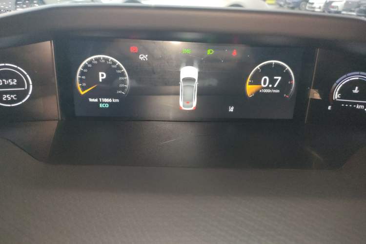 Used CHANGAN UNI-V 2023 1.5T Prestige Model Instrument Cluster