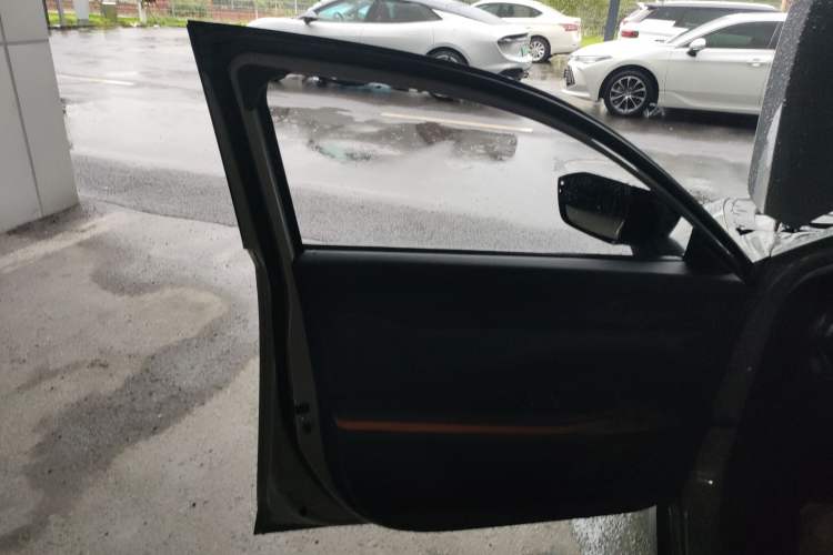 Used CHANGAN UNI-V 2023 1.5T Prestige Model Left Front Door Interior