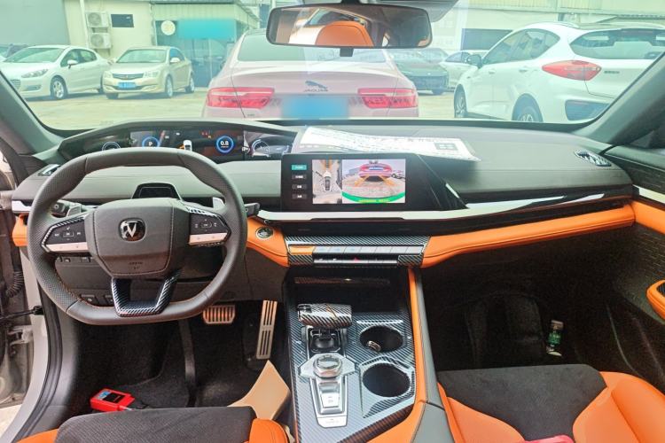 Used CHANGAN UNI-V 2023 1.5T Sport Edition Center Console