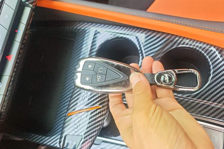 Used CHANGAN UNI-V 2023 1.5T Sport Edition Vehicle Key
