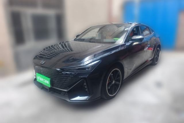 Used CHANGAN UNI-V 2022 1.5T Prestige Version