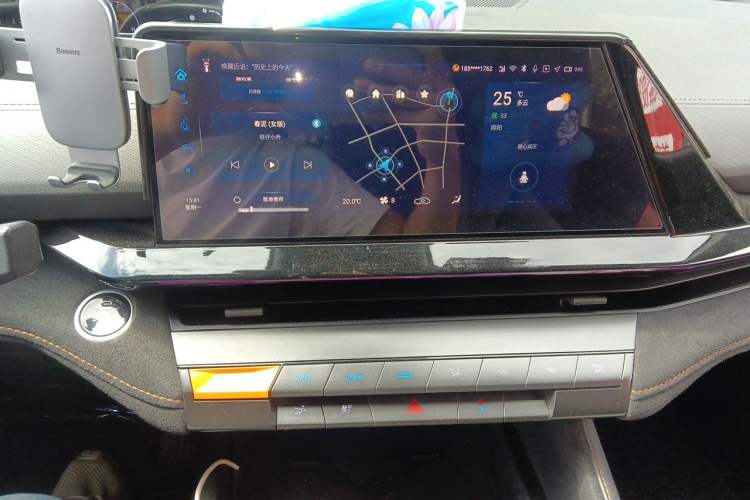 Used CHANGAN UNI-V 2022 1.5T Sport Edition Audio And AC Panel