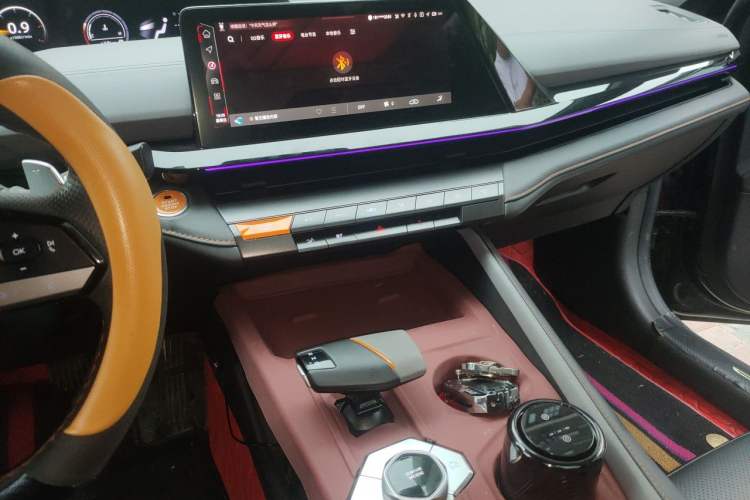 Used CHANGAN UNI-V 2022 1.5T Prestige Version Audio And AC Panel