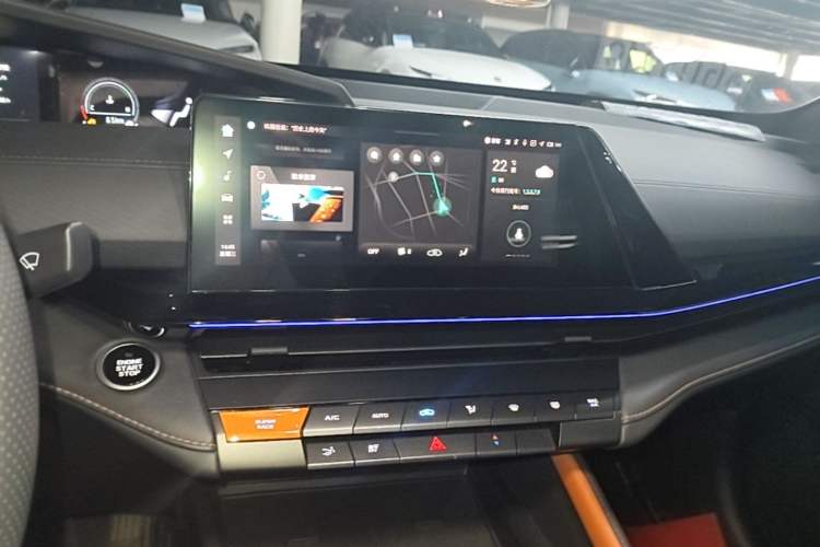 Used CHANGAN UNI-V 2022 1.5T Prestige Version Audio And AC Panel