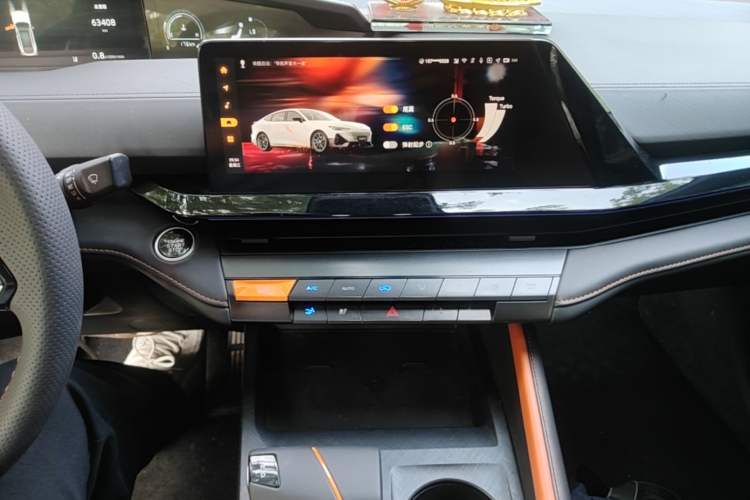 Used CHANGAN UNI-V 2022 1.5T Prestige Version Audio And AC Panel