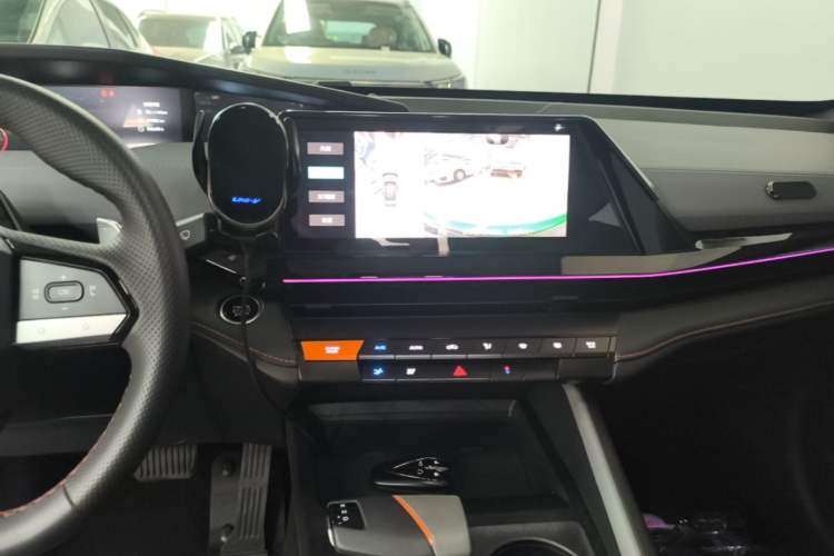 Used CHANGAN UNI-V 2022 1.5T Prestige Version Audio And AC Panel