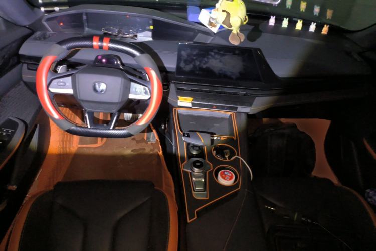 Used CHANGAN UNI-V 2022 2.0T Leading-Speed Edition