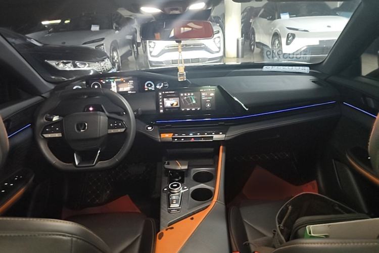 Used CHANGAN UNI-V 2022 1.5T Prestige Version Center Console