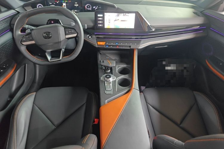 Used CHANGAN UNI-V 2022 1.5T Prestige Version Center Console