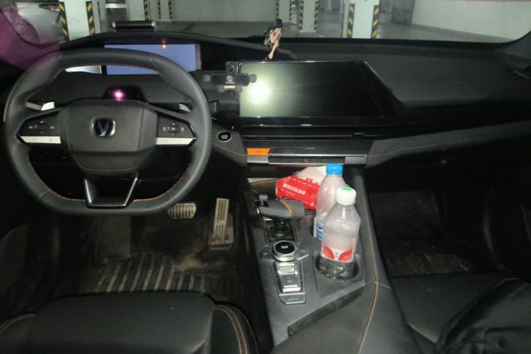 Used CHANGAN UNI-V 2022 1.5T Sport Edition Center Console