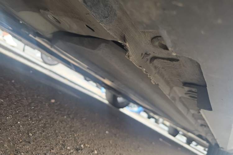 Used CHANGAN UNI-V 2022 1.5T Smart Navigation Version Chassis Front Left