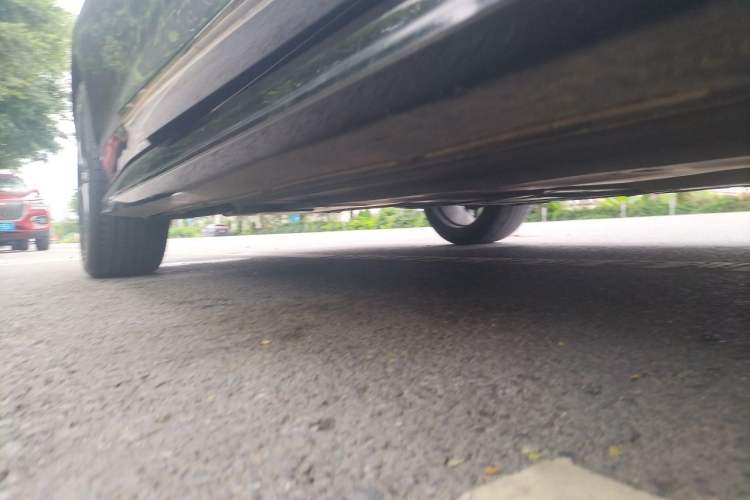 Used CHANGAN UNI-V 2022 1.5T Excellence Model Chassis Front Right