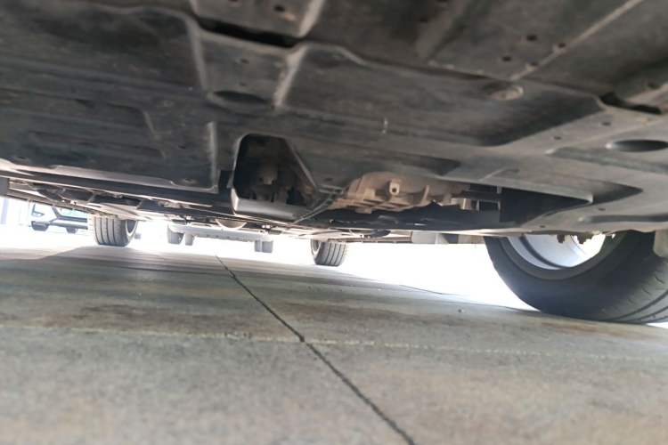 Used CHANGAN UNI-V 2022 1.5T Prestige Version Chassis Front