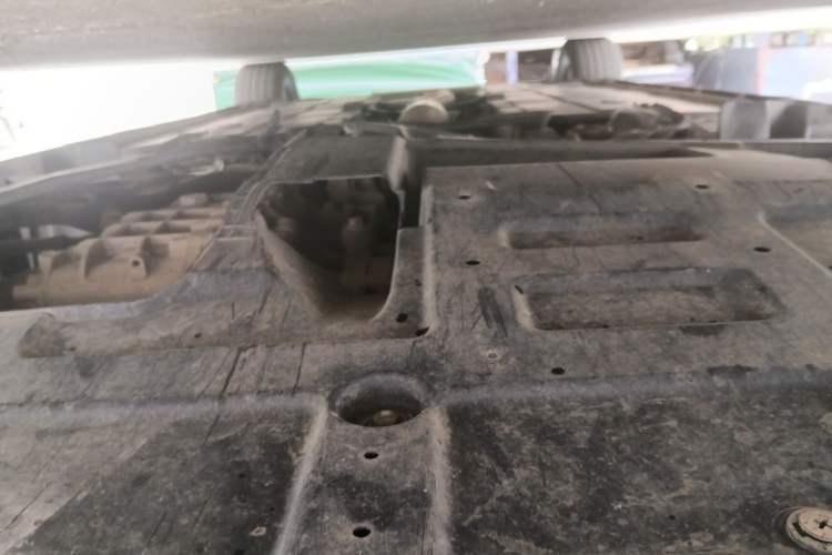 Used CHANGAN UNI-V 2022 1.5T Prestige Version Chassis Front