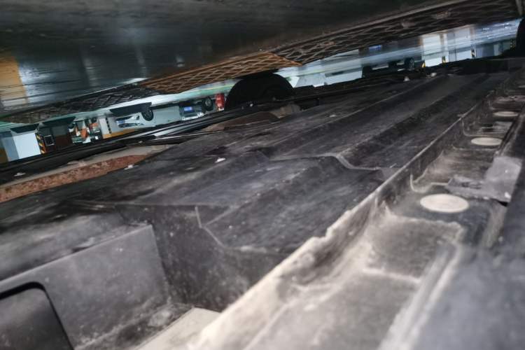 Used CHANGAN UNI-V 2022 1.5T Prestige Version Chassis Rear Left