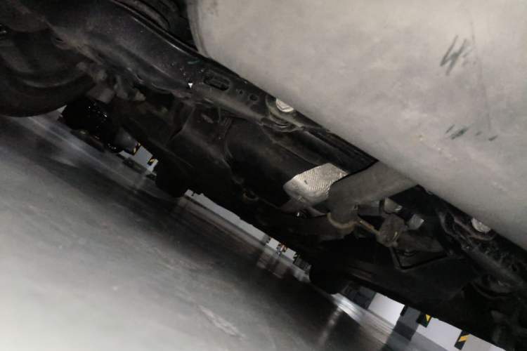 Used CHANGAN UNI-V 2022 1.5T Sport Edition Chassis Rear