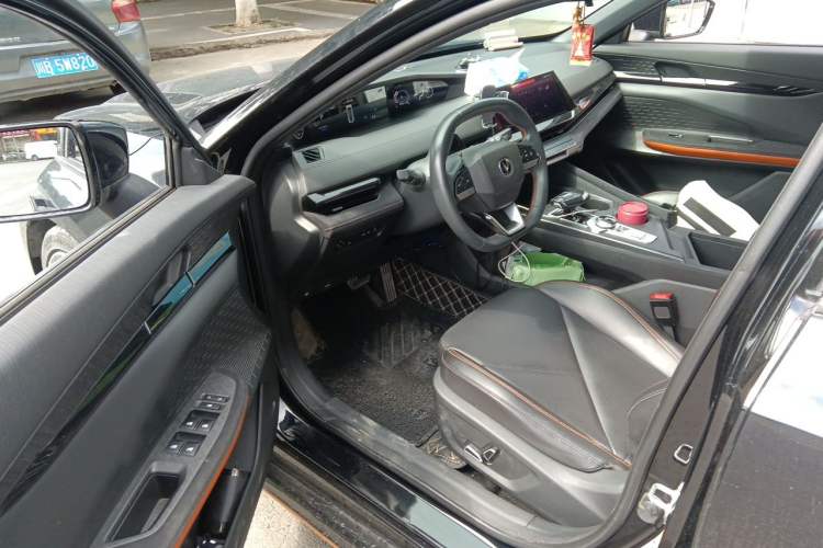 Used CHANGAN UNI-V 2022 1.5T Sport Edition Driver Seat