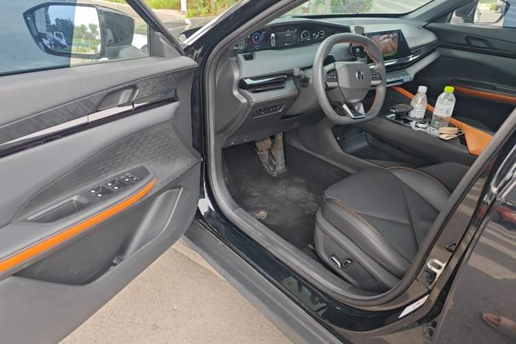 Used CHANGAN UNI-V 2022 1.5T Prestige Version Driver Seat