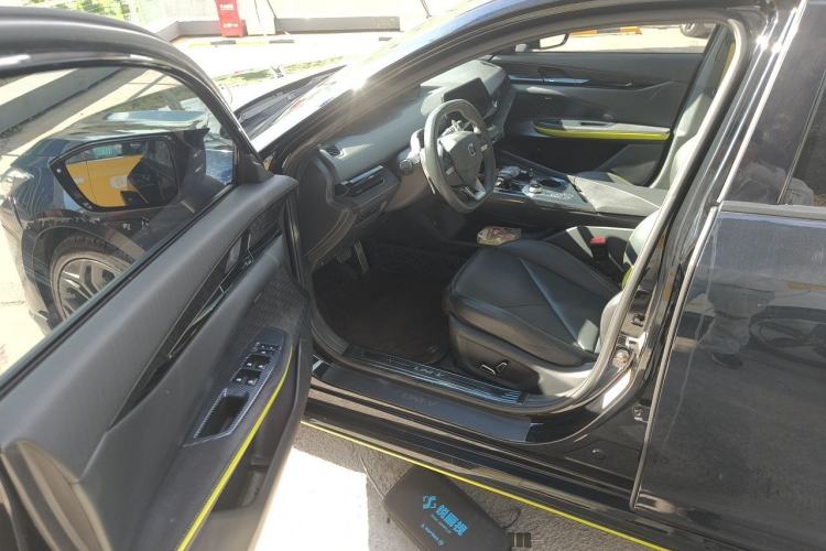 Used CHANGAN UNI-V 2022 1.5T Sport Edition Driver Seat