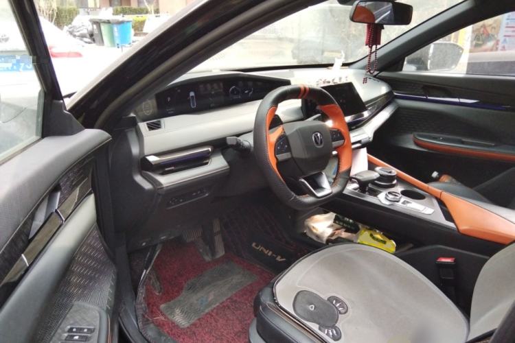 Used CHANGAN UNI-V 2022 1.5T Prestige Version Driver Seat