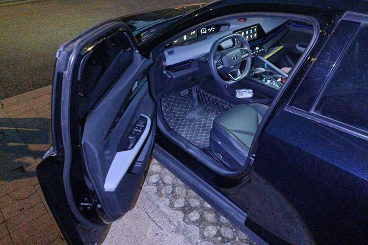 Used CHANGAN UNI-V 2022 1.5T Prestige Version Driver Seat